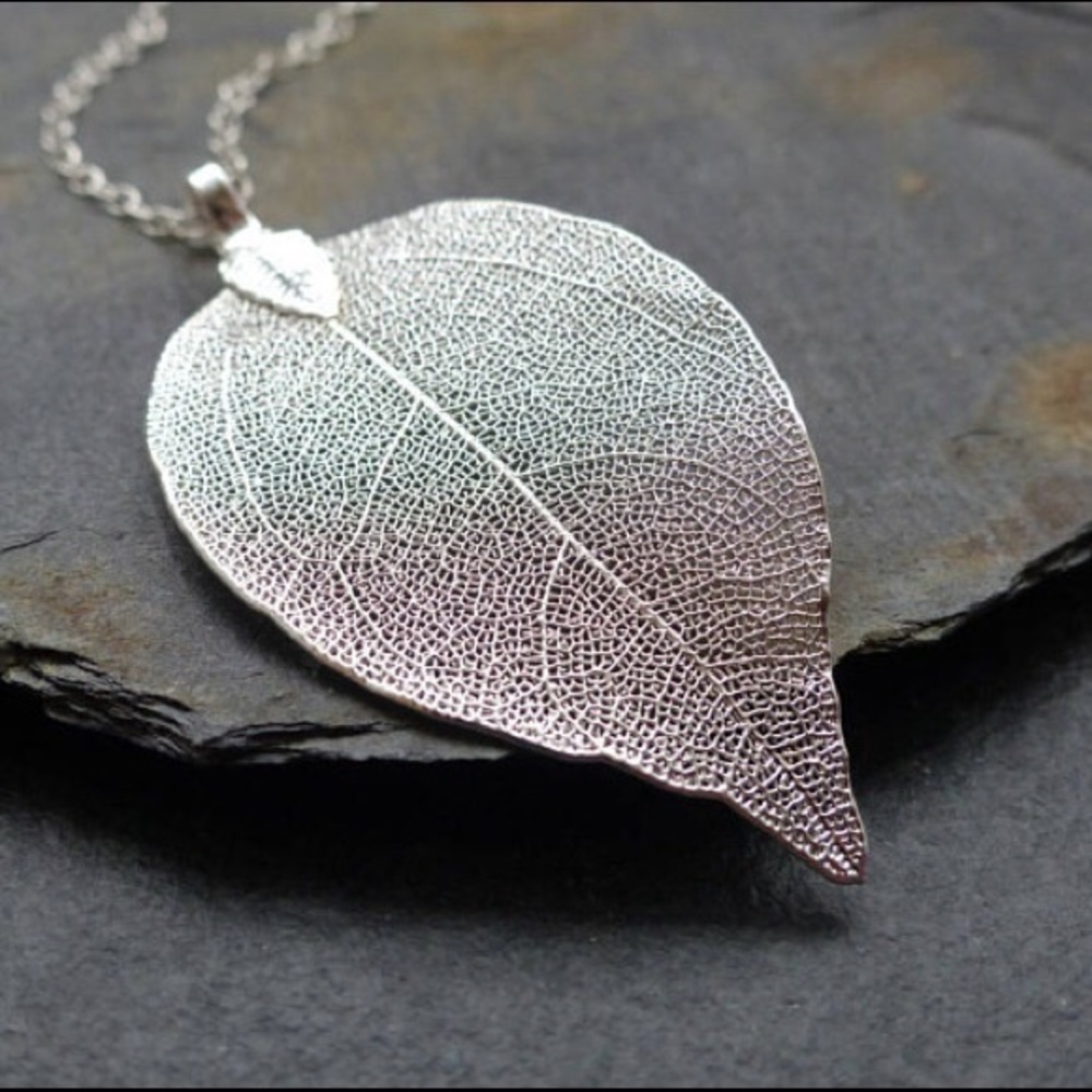 🚫 Leaf Pendant Necklace 🚫